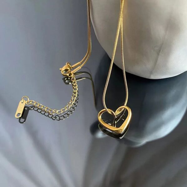 CADENA CORAZON ACERO 316L CON BAÑO DE 18K - Imagen 2